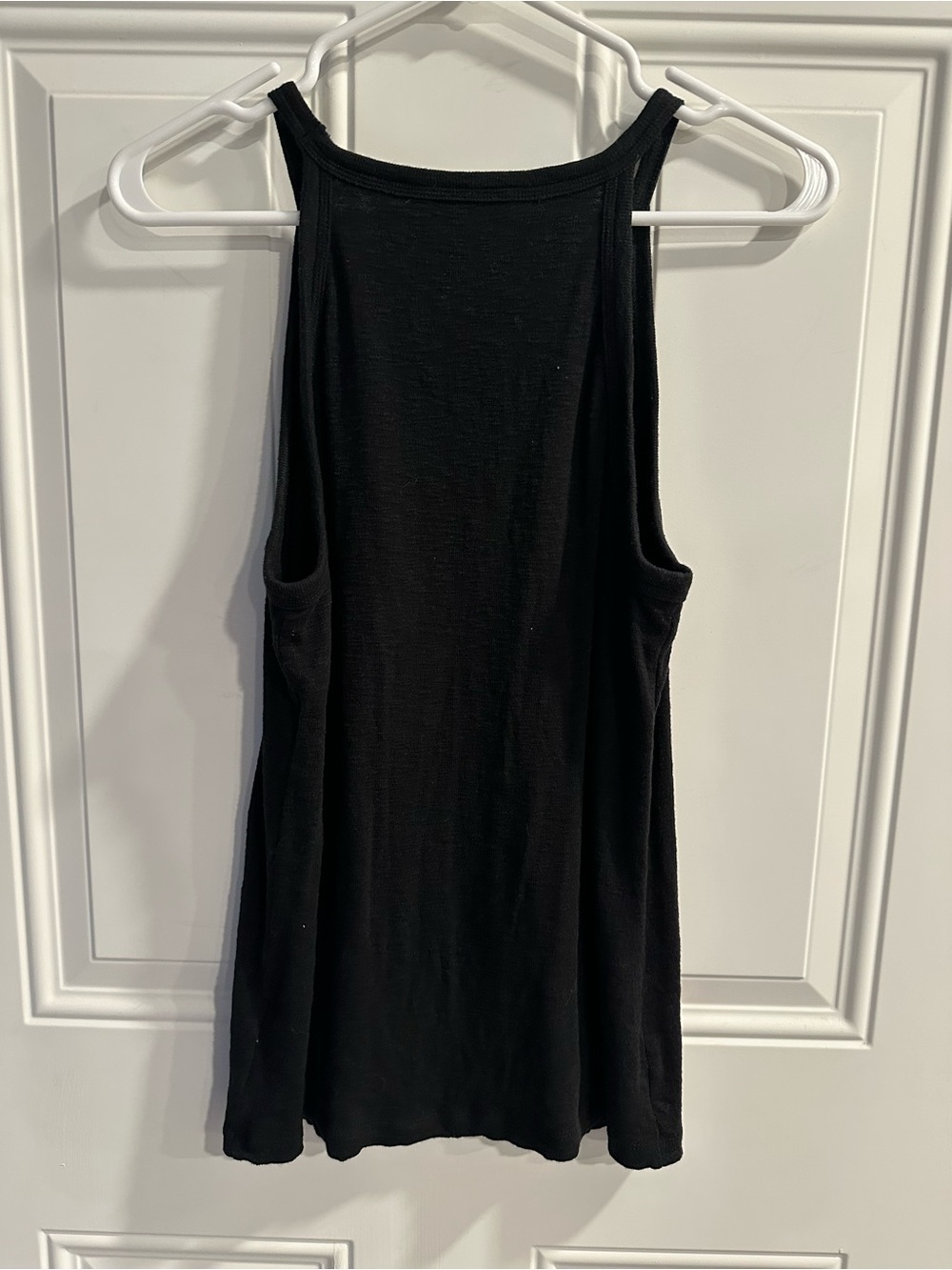 Elizabeth & James Black Tank Top medium - Picture 3 of 6